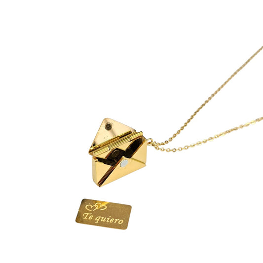 COLLAR SOBRE CON CARTA