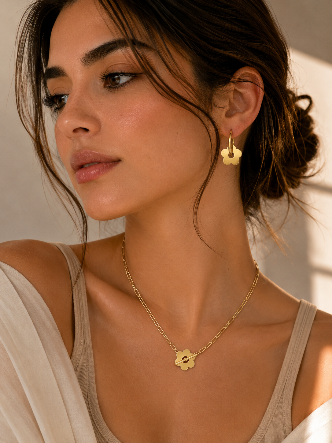 JUEGO COLLAR Y ARETES FLOR